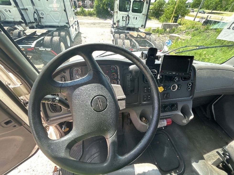 Medium Duty Box Truck-Light and Medium Duty Trucks-Freightliner-2022-M2-La Porte-IN-516,566\n\t\tmiles-$ 26,750 - Image 18