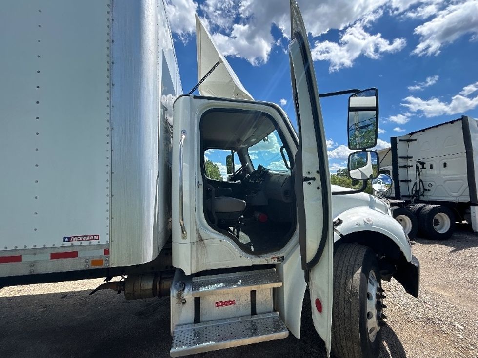 Medium Duty Box Truck-Light and Medium Duty Trucks-Freightliner-2022-M2-La Porte-IN-516,566\n\t\tmiles-$ 26,750 - Image 20