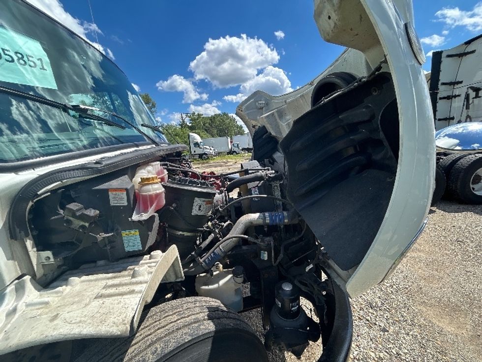 Medium Duty Box Truck-Light and Medium Duty Trucks-Freightliner-2022-M2-La Porte-IN-516,566\n\t\tmiles-$ 26,750 - Image 23