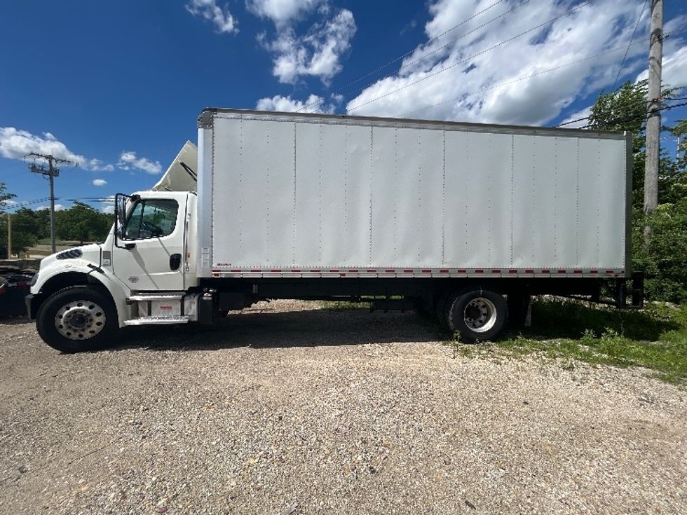 Medium Duty Box Truck-Light and Medium Duty Trucks-Freightliner-2022-M2-La Porte-IN-516,566\n\t\tmiles-$ 26,750 - Image 4