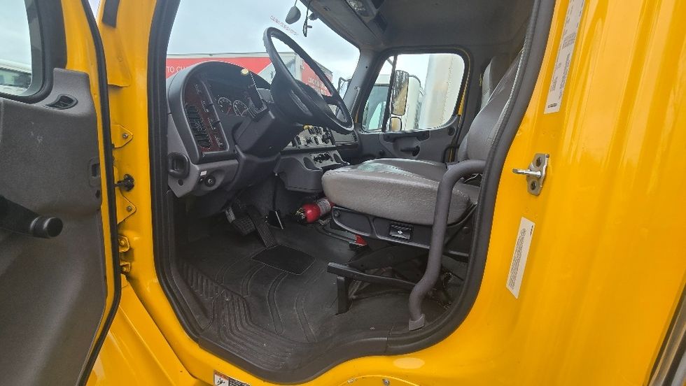 Medium Duty Box Truck-Light and Medium Duty Trucks-Freightliner-2022-M2-Lagrange-GA-100,110\n\t\tmiles-$ 82,750 - Image 20