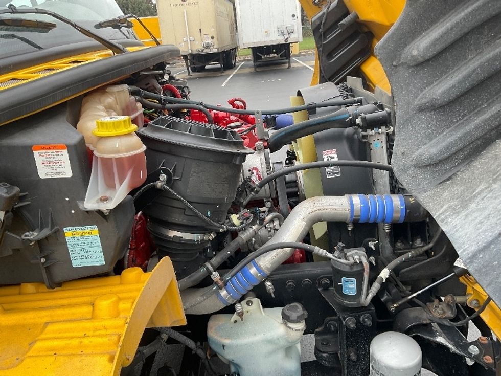 Medium Duty Box Truck-Light and Medium Duty Trucks-Freightliner-2022-M2-Lancaster-PA-128,793\n\t\tmiles-$ 64,000 - Image 23