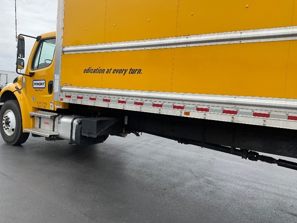 Medium Duty Box Truck-Light and Medium Duty Trucks-Freightliner-2022-M2-Lancaster-PA-128,793\n\t\tmiles-$ 64,000 - Image 5