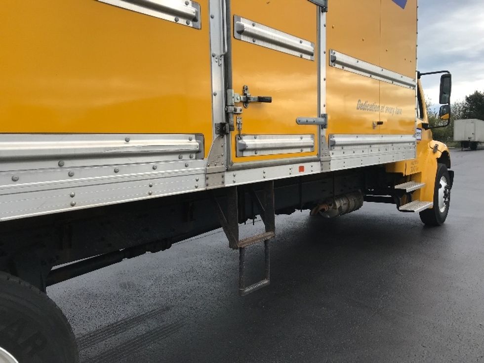 Medium Duty Box Truck-Light and Medium Duty Trucks-Freightliner-2022-M2-Lancaster-PA-223,116\n\t\tmiles-$ 50,750 - Image 14