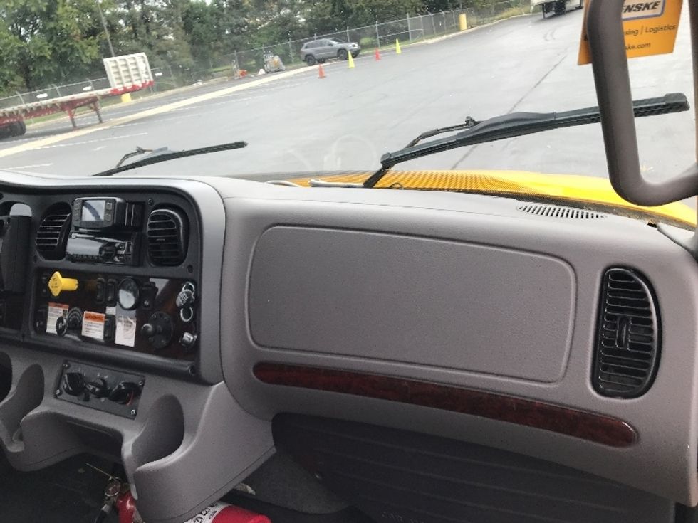 Medium Duty Box Truck-Light and Medium Duty Trucks-Freightliner-2022-M2-Lancaster-PA-223,116\n\t\tmiles-$ 50,750 - Image 21