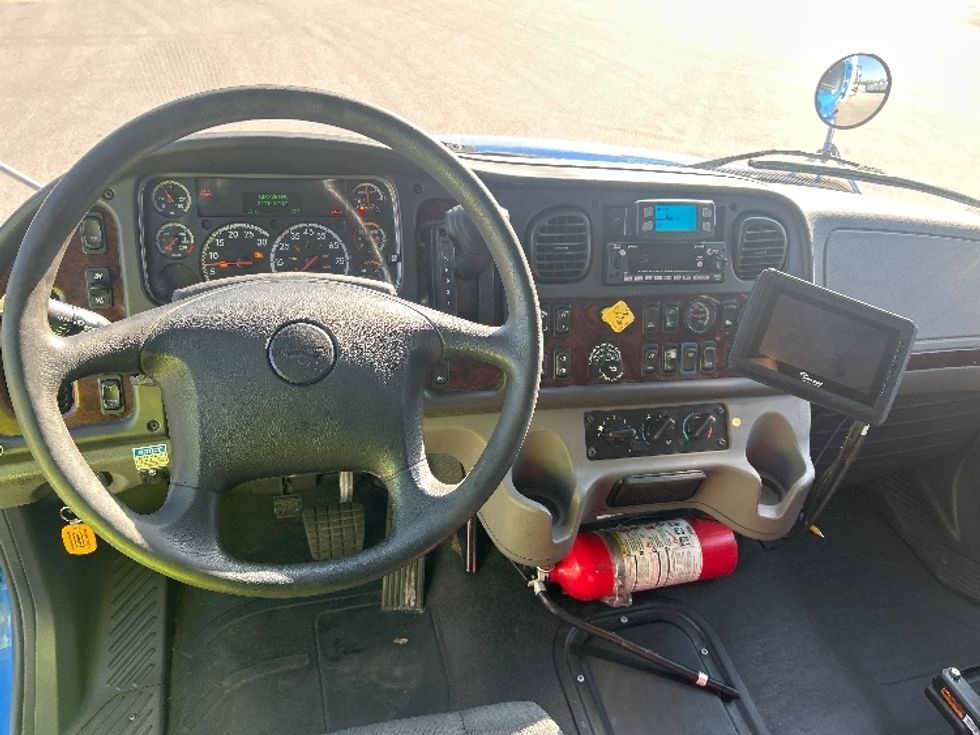 Medium Duty Box Truck-Light and Medium Duty Trucks-Freightliner-2022-M2-Lansing-MI-310,142\n\t\tmiles-$ 26,750 - Image 17