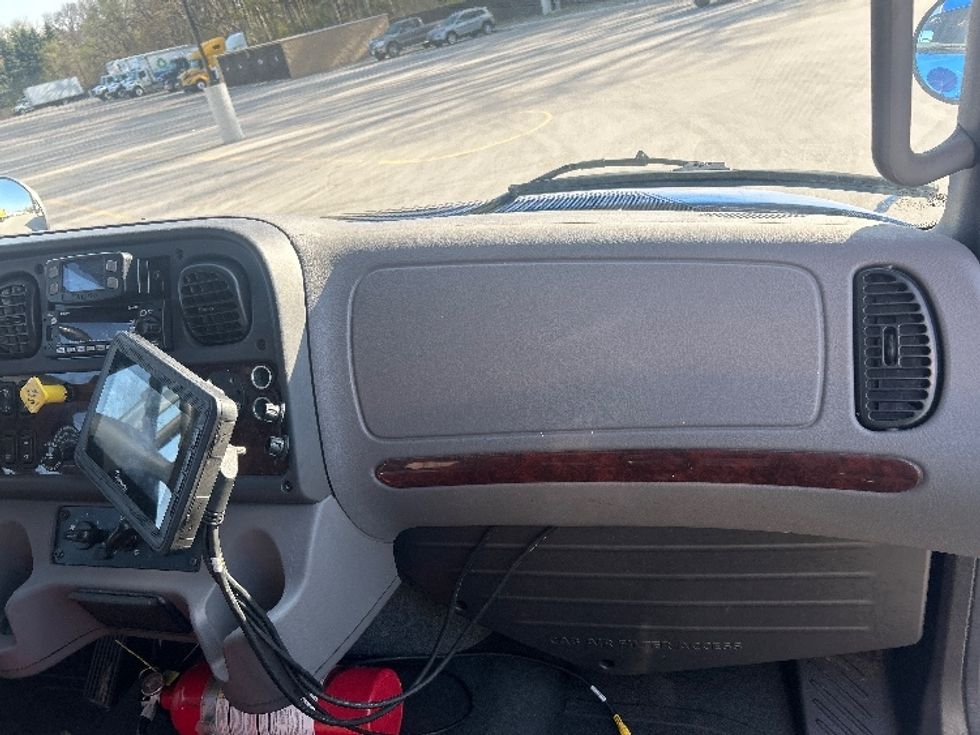 Medium Duty Box Truck-Light and Medium Duty Trucks-Freightliner-2022-M2-Lansing-MI-310,142\n\t\tmiles-$ 26,750 - Image 20