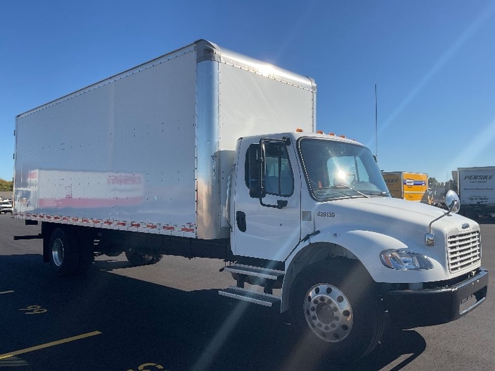 Medium Duty Box Truck-Light and Medium Duty Trucks-Freightliner-2022-M2-Lansing-MI-57,801\n\t\tmiles-$ 71,500 - Image 1