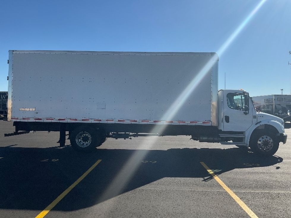 Medium Duty Box Truck-Light and Medium Duty Trucks-Freightliner-2022-M2-Lansing-MI-57,801\n\t\tmiles-$ 71,500 - Image 14