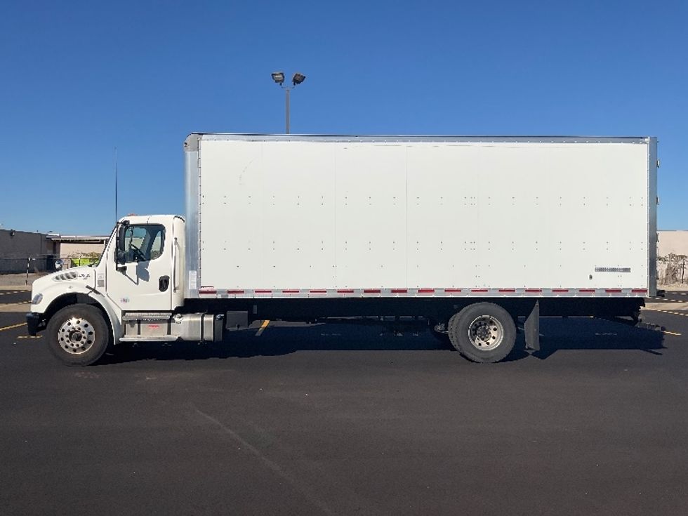Medium Duty Box Truck-Light and Medium Duty Trucks-Freightliner-2022-M2-Lansing-MI-57,801\n\t\tmiles-$ 71,500 - Image 4