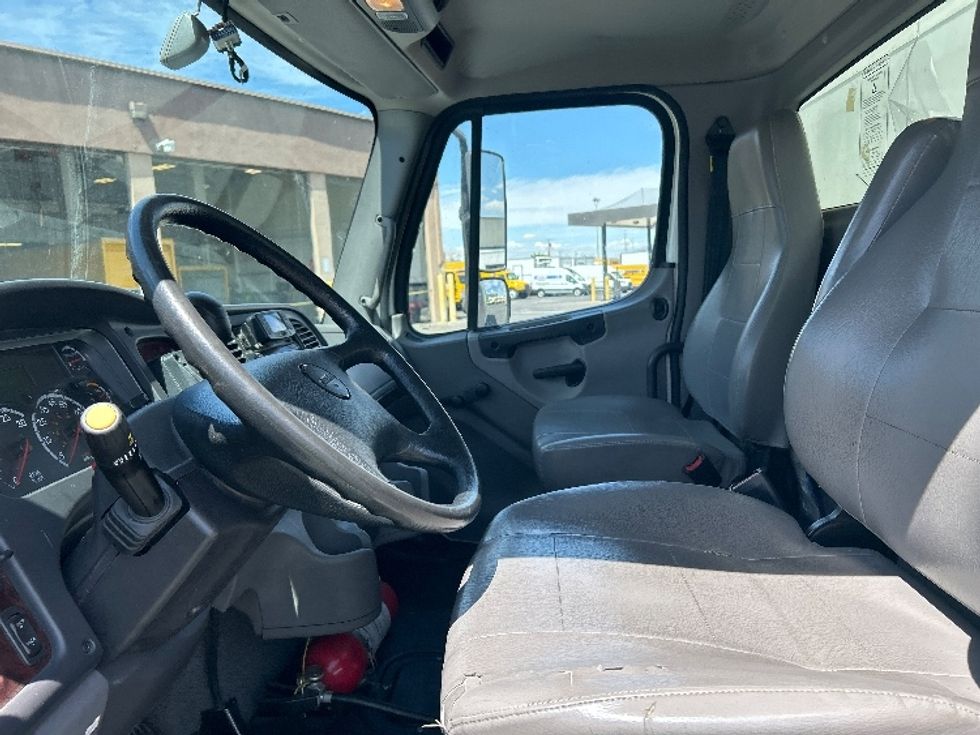 Medium Duty Box Truck-Light and Medium Duty Trucks-Freightliner-2022-M2-Las Vegas-NV-167,883\n\t\tmiles-$ 66,250 - Image 17