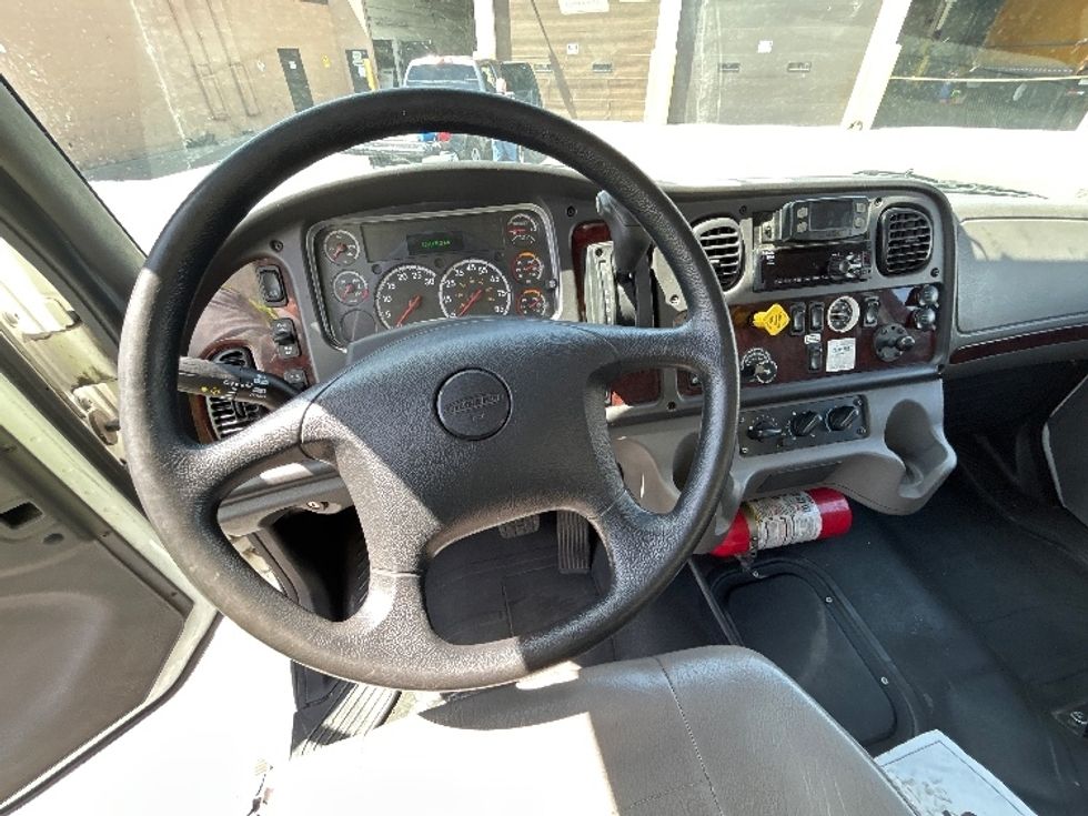 Medium Duty Box Truck-Light and Medium Duty Trucks-Freightliner-2022-M2-Las Vegas-NV-167,883\n\t\tmiles-$ 66,250 - Image 18