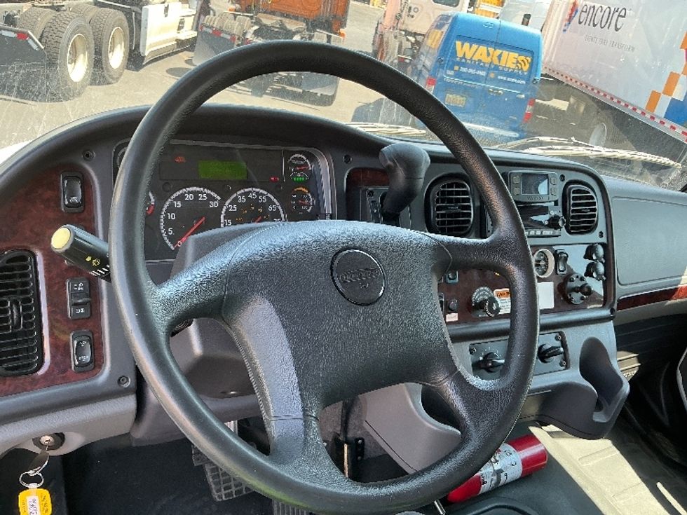 Medium Duty Box Truck-Light and Medium Duty Trucks-Freightliner-2022-M2-Las Vegas-NV-188,829\n\t\tmiles-$ 60,750 - Image 18