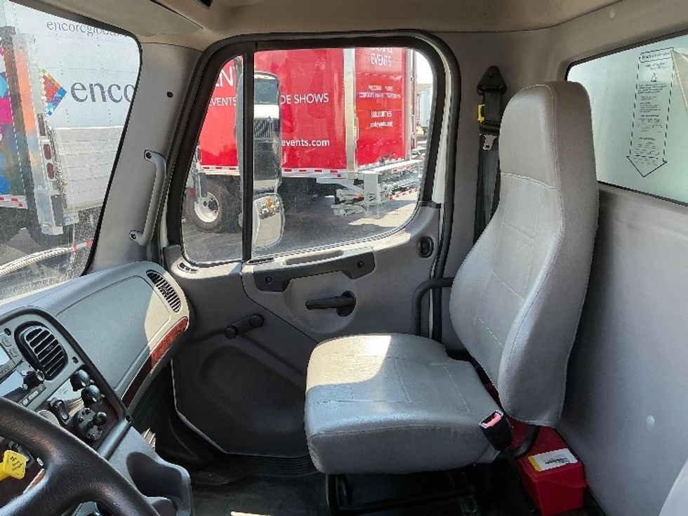 Medium Duty Box Truck-Light and Medium Duty Trucks-Freightliner-2022-M2-Las Vegas-NV-188,829\n\t\tmiles-$ 60,750 - Image 19