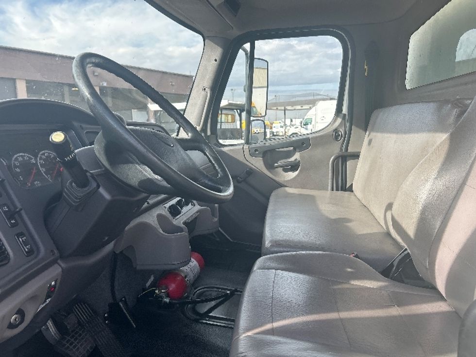 Medium Duty Box Truck-Light and Medium Duty Trucks-Freightliner-2022-M2-Las Vegas-NV-281,719\n\t\tmiles-$ 43,000 - Image 17