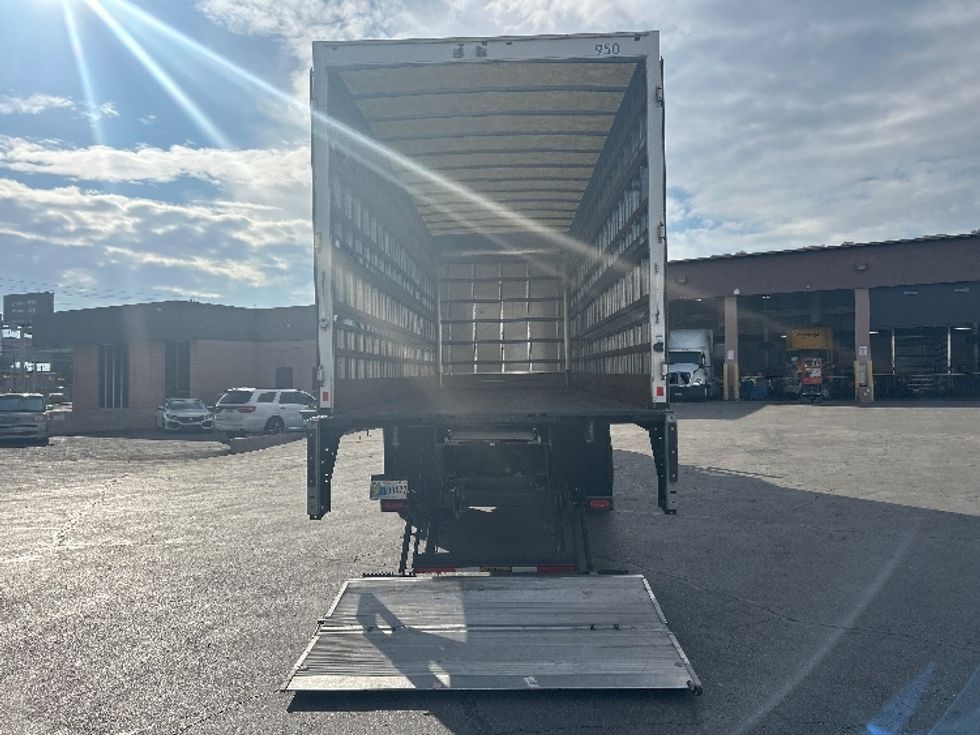 Medium Duty Box Truck-Light and Medium Duty Trucks-Freightliner-2022-M2-Las Vegas-NV-281,719\n\t\tmiles-$ 43,000 - Image 9
