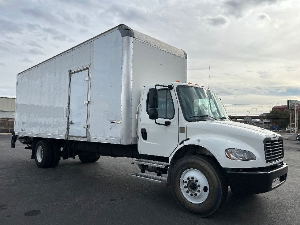Medium Duty Box Truck-Light and Medium Duty Trucks-Freightliner-2022-M2-Las Vegas-NV-305,448\n\t\tmiles-$ 38,250 - Image 1