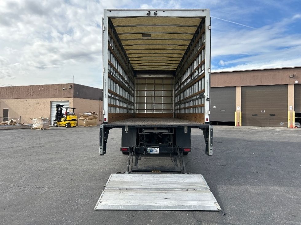 Medium Duty Box Truck-Light and Medium Duty Trucks-Freightliner-2022-M2-Las Vegas-NV-305,448\n\t\tmiles-$ 38,250 - Image 9