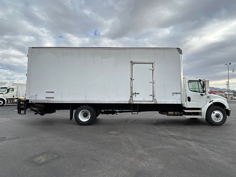 Medium Duty Box Truck-Light and Medium Duty Trucks-Freightliner-2022-M2-Las Vegas-NV-365,555\n\t\tmiles-$ 26,750 - Image 14