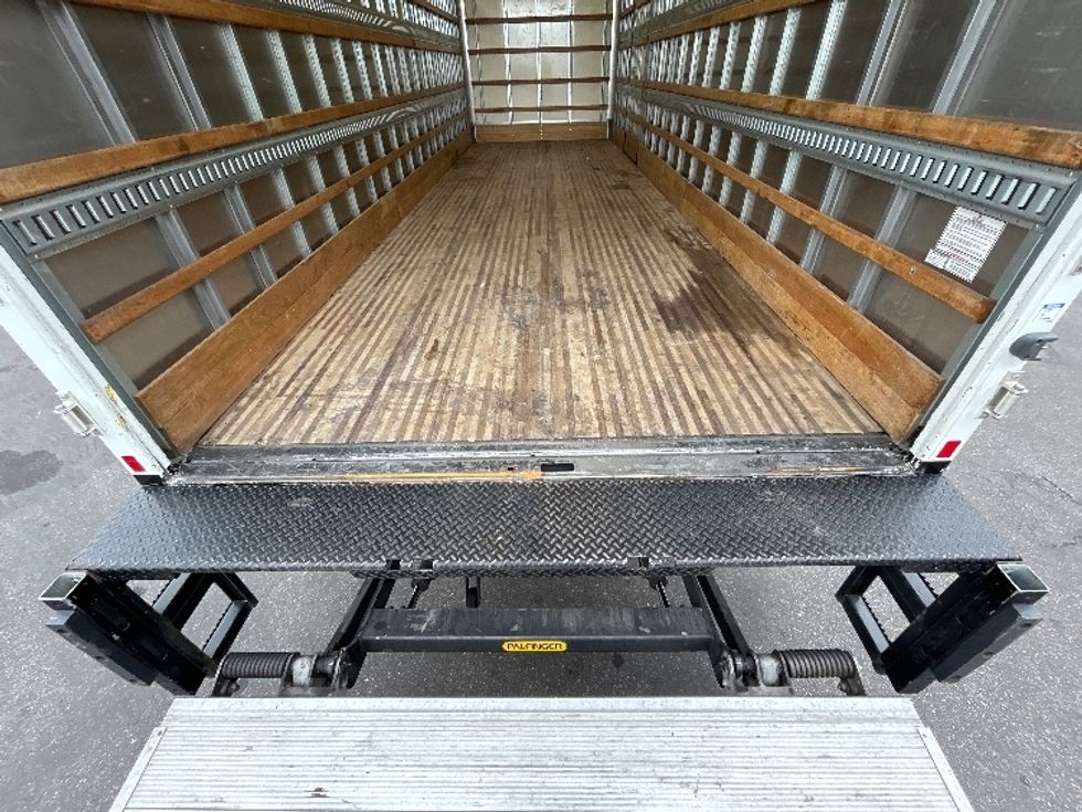 Medium Duty Box Truck-Light and Medium Duty Trucks-Freightliner-2022-M2-Las Vegas-NV-365,555\n\t\tmiles-$ 26,750 - Image 9