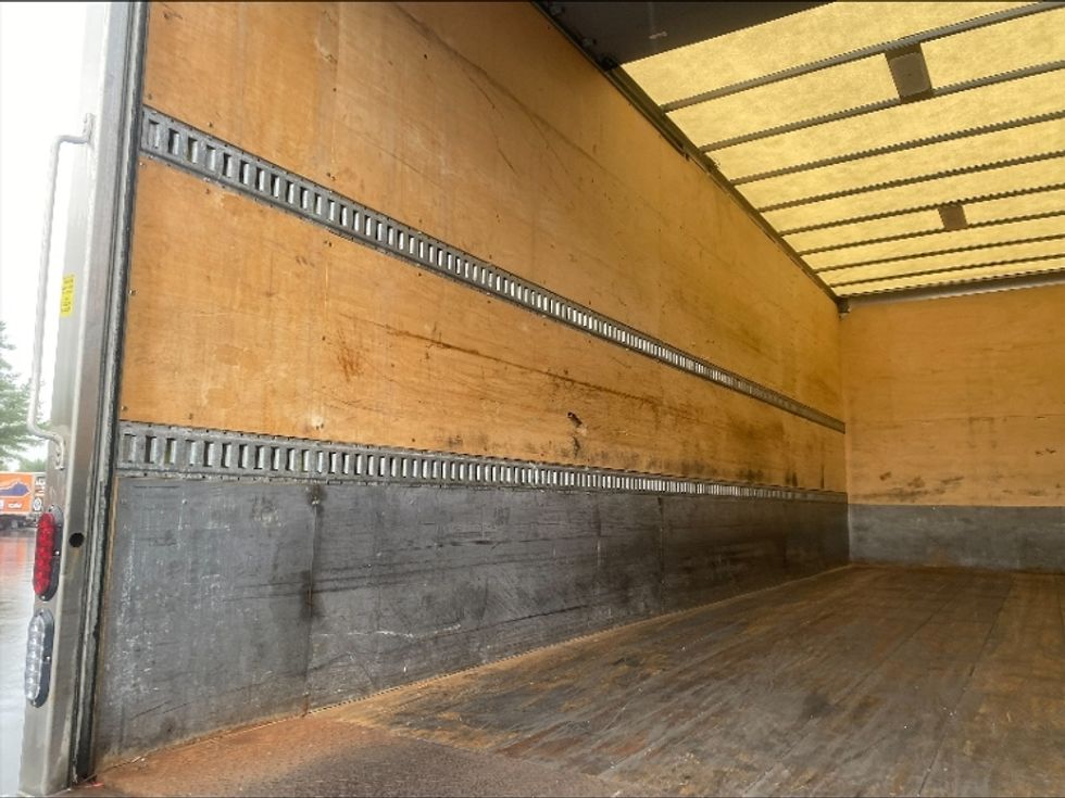 Medium Duty Box Truck-Light and Medium Duty Trucks-Freightliner-2022-M2-Lexington-KY-117,621\n\t\tmiles-$ 65,000 - Image 11
