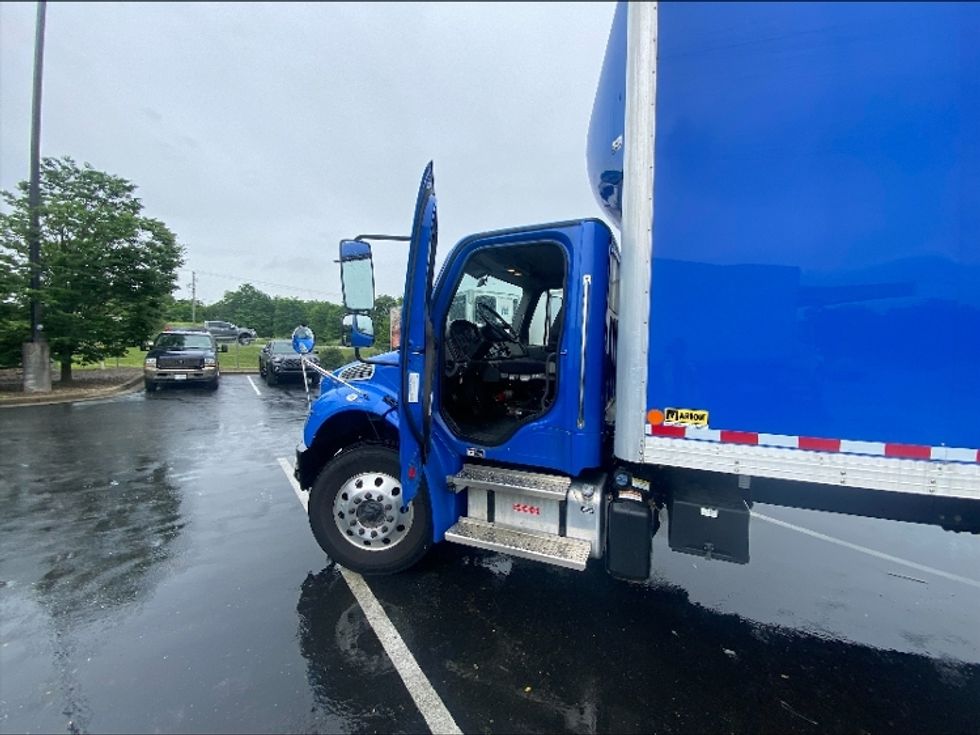 Medium Duty Box Truck-Light and Medium Duty Trucks-Freightliner-2022-M2-Lexington-KY-117,621\n\t\tmiles-$ 65,000 - Image 16