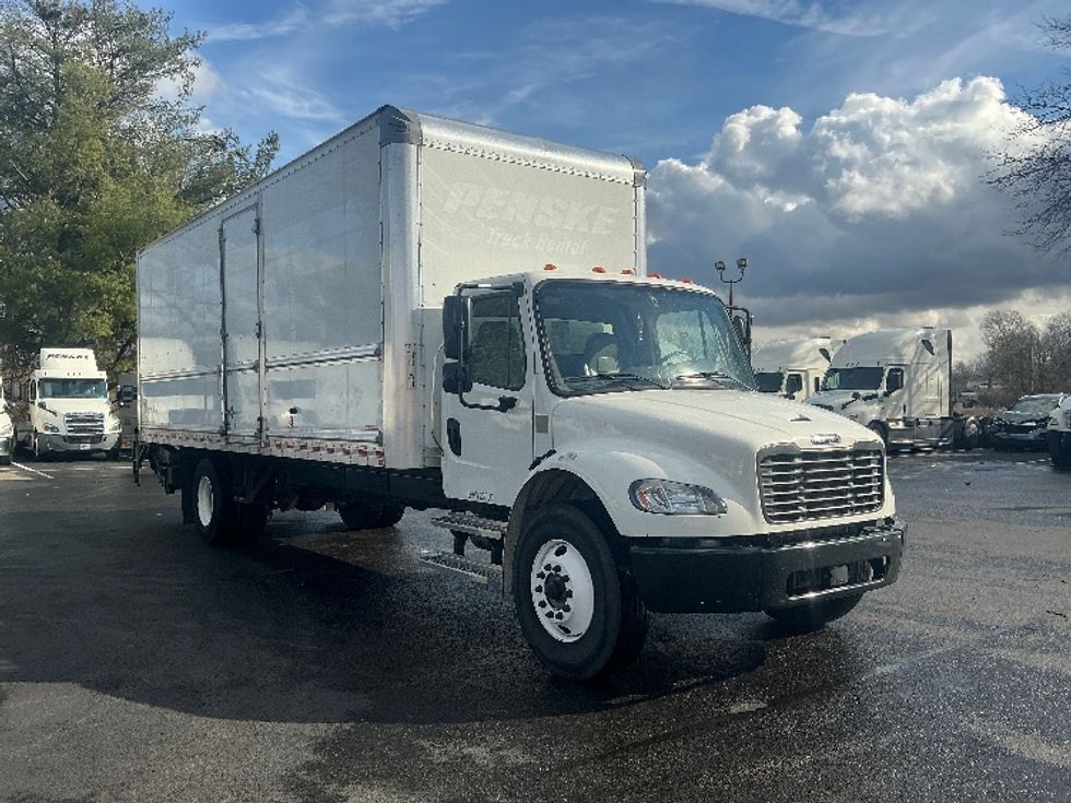Medium Duty Box Truck-Light and Medium Duty Trucks-Freightliner-2022-M2-Lexington-KY-170,921\n\t\tmiles-$ 65,750 - Image 1