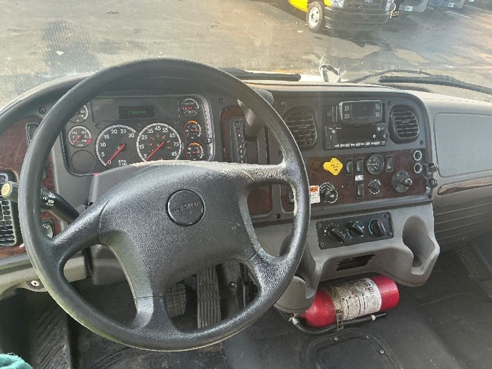 Medium Duty Box Truck-Light and Medium Duty Trucks-Freightliner-2022-M2-Lexington-KY-170,921\n\t\tmiles-$ 65,750 - Image 18