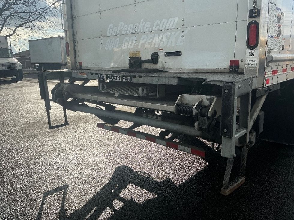 Medium Duty Box Truck-Light and Medium Duty Trucks-Freightliner-2022-M2-Lexington-KY-170,921\n\t\tmiles-$ 65,750 - Image 26