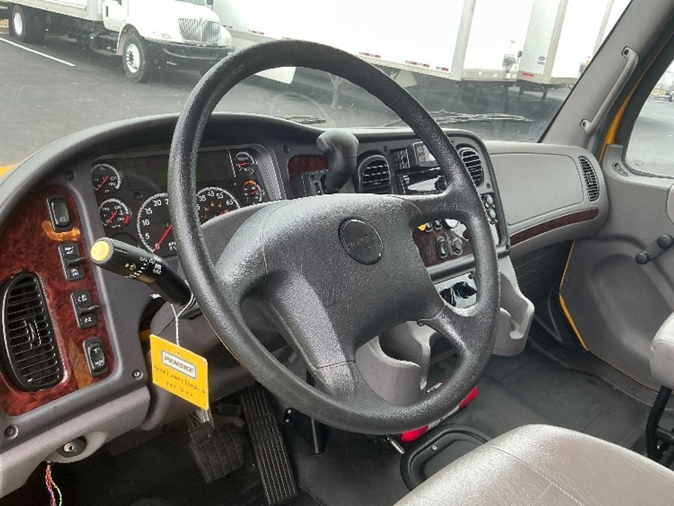 Medium Duty Box Truck-Light and Medium Duty Trucks-Freightliner-2022-M2-Lexington-KY-71,408\n\t\tmiles-$ 80,500 - Image 17