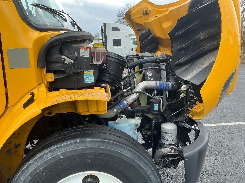 Medium Duty Box Truck-Light and Medium Duty Trucks-Freightliner-2022-M2-Lexington-KY-71,408\n\t\tmiles-$ 80,500 - Image 23