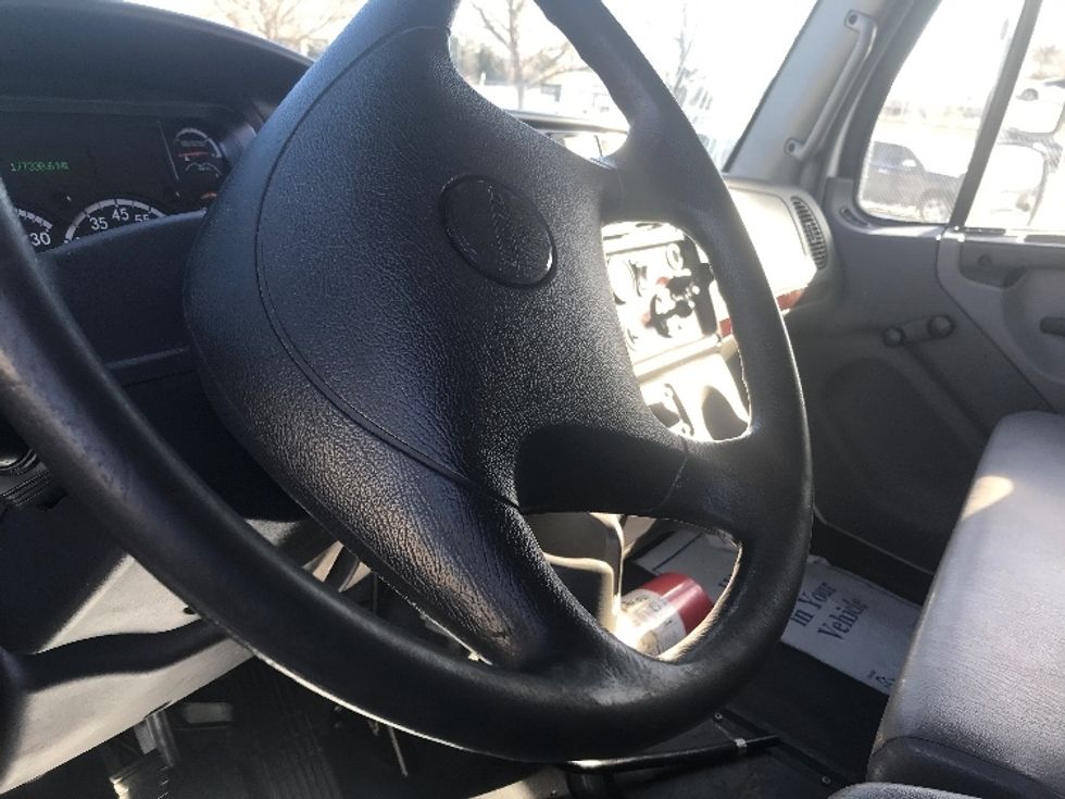 Medium Duty Box Truck-Light and Medium Duty Trucks-Freightliner-2022-M2-Lincoln-NE-177,339\n\t\tmiles-$ 64,500 - Image 17