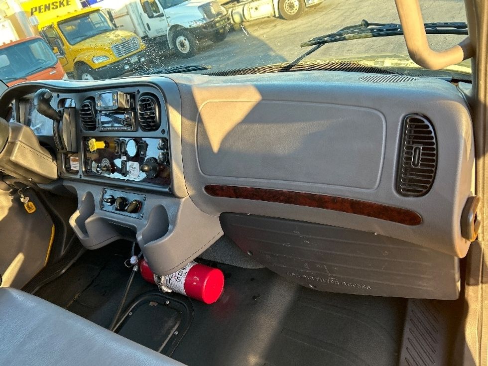 Medium Duty Box Truck-Light and Medium Duty Trucks-Freightliner-2022-M2-Little Rock-AR-120,378\n\t\tmiles-$ 73,500 - Image 21