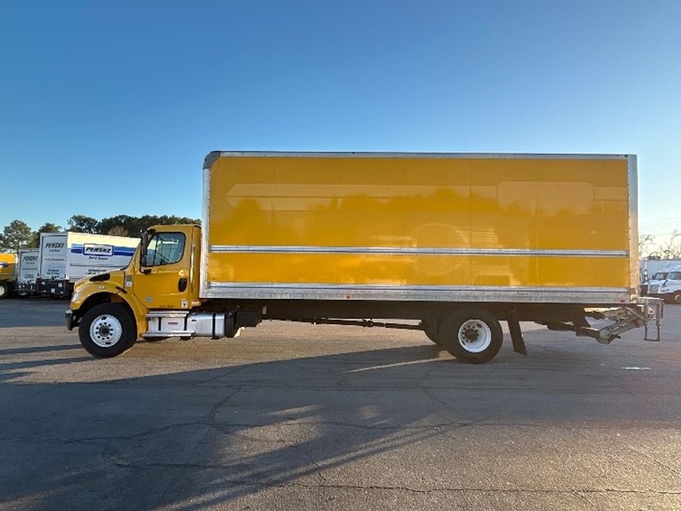 Medium Duty Box Truck-Light and Medium Duty Trucks-Freightliner-2022-M2-Little Rock-AR-120,378\n\t\tmiles-$ 73,500 - Image 4