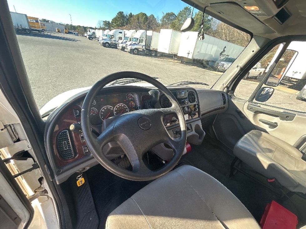 Medium Duty Box Truck-Light and Medium Duty Trucks-Freightliner-2022-M2-Little Rock-AR-157,200\n\t\tmiles-$ 68,250 - Image 17