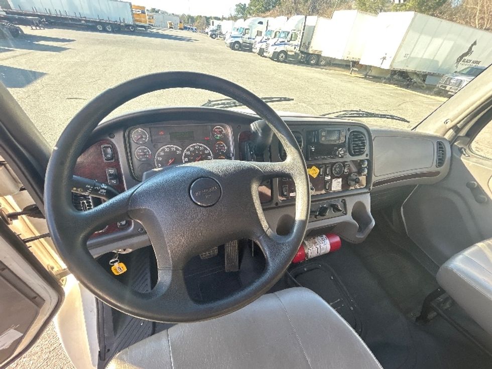 Medium Duty Box Truck-Light and Medium Duty Trucks-Freightliner-2022-M2-Little Rock-AR-157,200\n\t\tmiles-$ 68,250 - Image 18