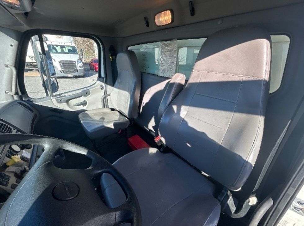 Medium Duty Box Truck-Light and Medium Duty Trucks-Freightliner-2022-M2-Little Rock-AR-157,200\n\t\tmiles-$ 68,250 - Image 19
