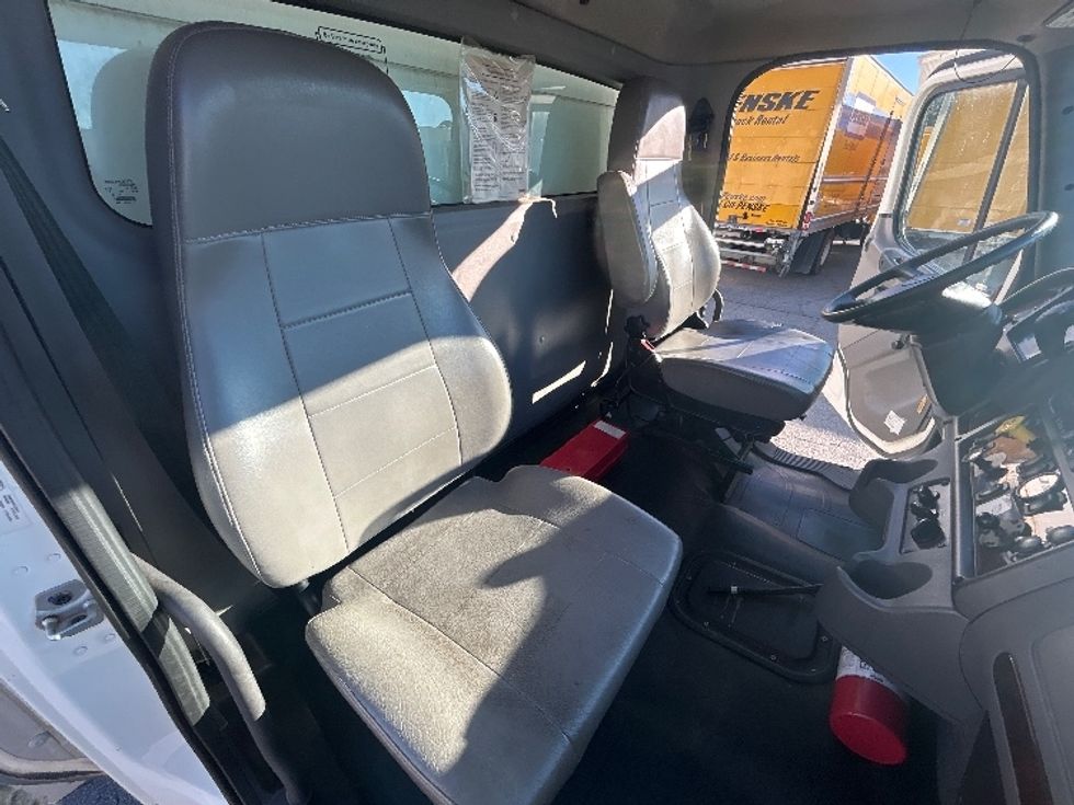 Medium Duty Box Truck-Light and Medium Duty Trucks-Freightliner-2022-M2-Little Rock-AR-157,200\n\t\tmiles-$ 68,250 - Image 22