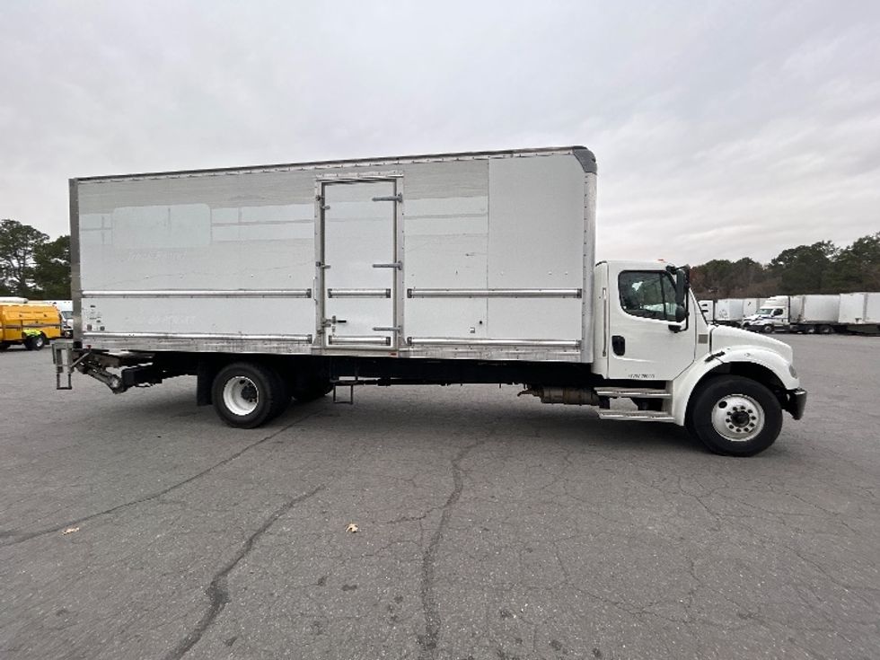 Medium Duty Box Truck-Light and Medium Duty Trucks-Freightliner-2022-M2-Little Rock-AR-173,191\n\t\tmiles-$ 65,250 - Image 15