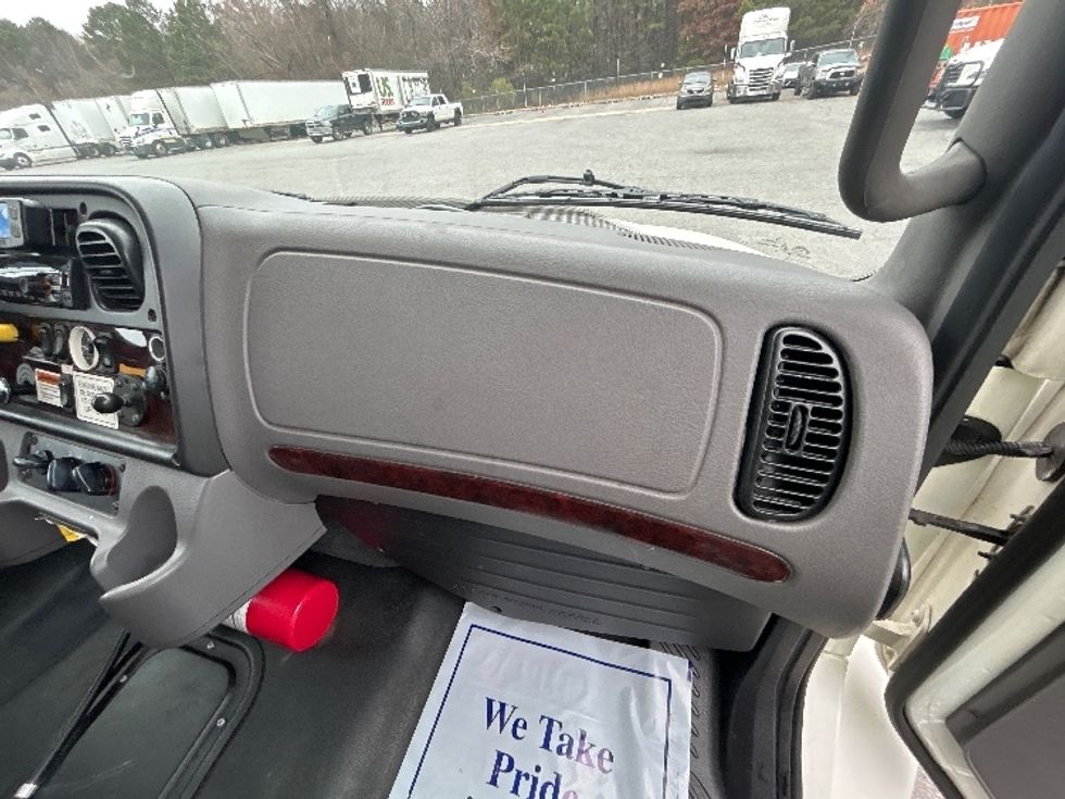 Medium Duty Box Truck-Light and Medium Duty Trucks-Freightliner-2022-M2-Little Rock-AR-173,191\n\t\tmiles-$ 65,250 - Image 21