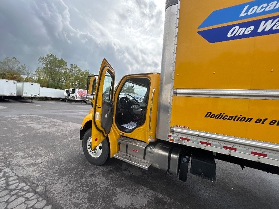 Medium Duty Box Truck-Light and Medium Duty Trucks-Freightliner-2022-M2-Liverpool-NY-153,995\n\t\tmiles-$ 52,250 - Image 17