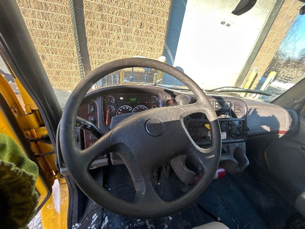 Medium Duty Box Truck-Light and Medium Duty Trucks-Freightliner-2022-M2-Liverpool-NY-243,006\n\t\tmiles-$ 37,500 - Image 17