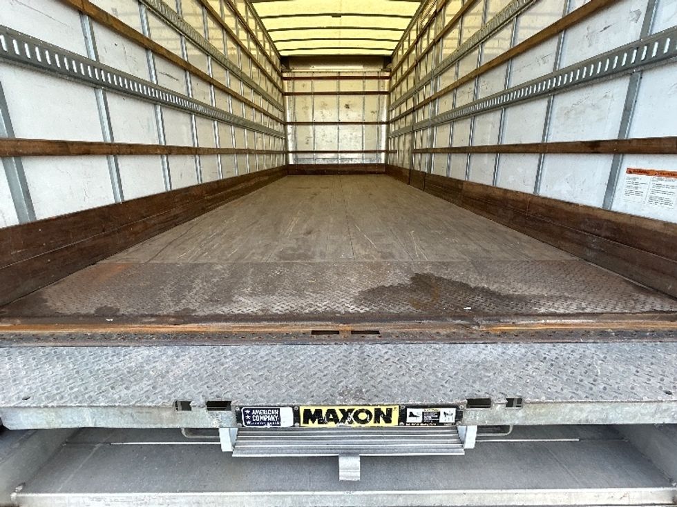 Medium Duty Box Truck-Light and Medium Duty Trucks-Freightliner-2022-M2-London-ON-243,139\n\t\tkm-$ 76,750 - Image 10