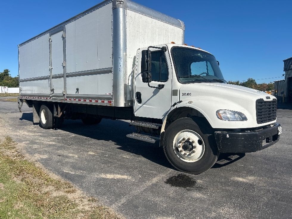Medium Duty Box Truck-Light and Medium Duty Trucks-Freightliner-2022-M2-Londonderry-NH-157,431\n\t\tmiles-$ 59,750 - Image 1