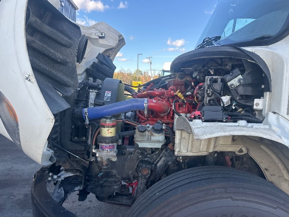 Medium Duty Box Truck-Light and Medium Duty Trucks-Freightliner-2022-M2-Londonderry-NH-185,387\n\t\tmiles-$ 54,000 - Image 22