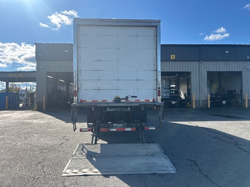 Medium Duty Box Truck-Light and Medium Duty Trucks-Freightliner-2022-M2-Londonderry-NH-185,387\n\t\tmiles-$ 54,000 - Image 9