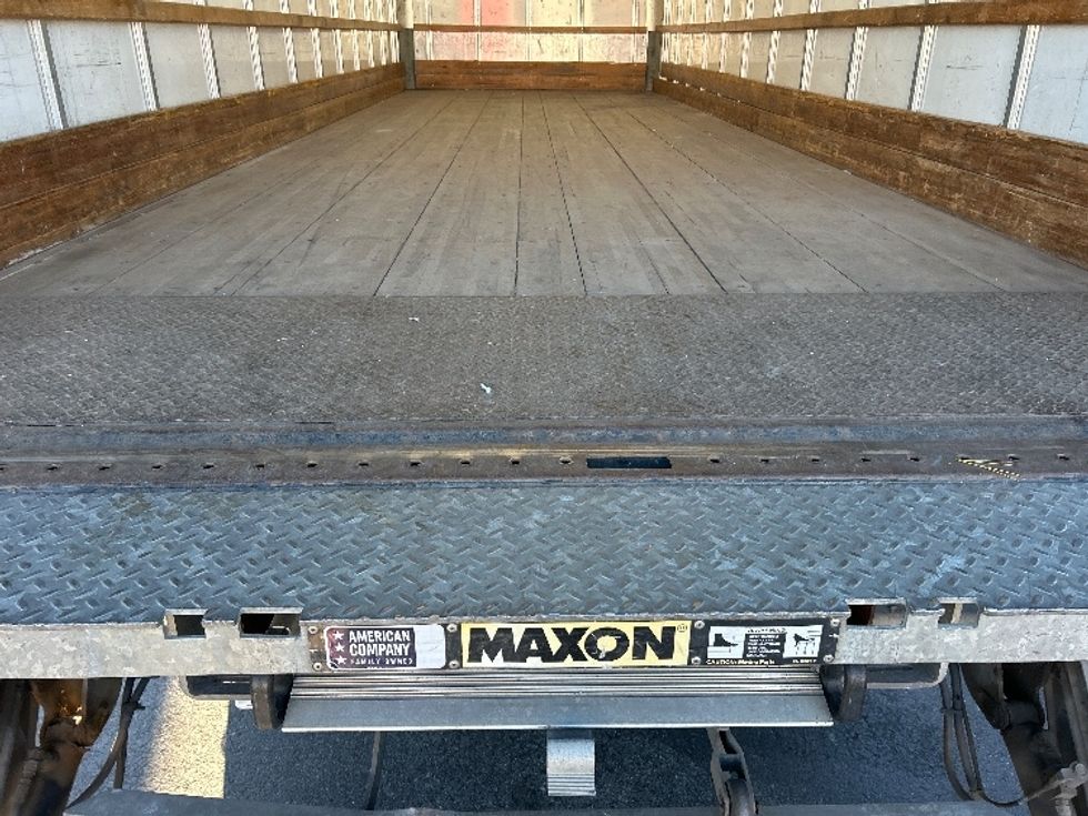 Medium Duty Box Truck-Light and Medium Duty Trucks-Freightliner-2022-M2-Londonderry-NH-205,932\n\t\tmiles-$ 49,750 - Image 10