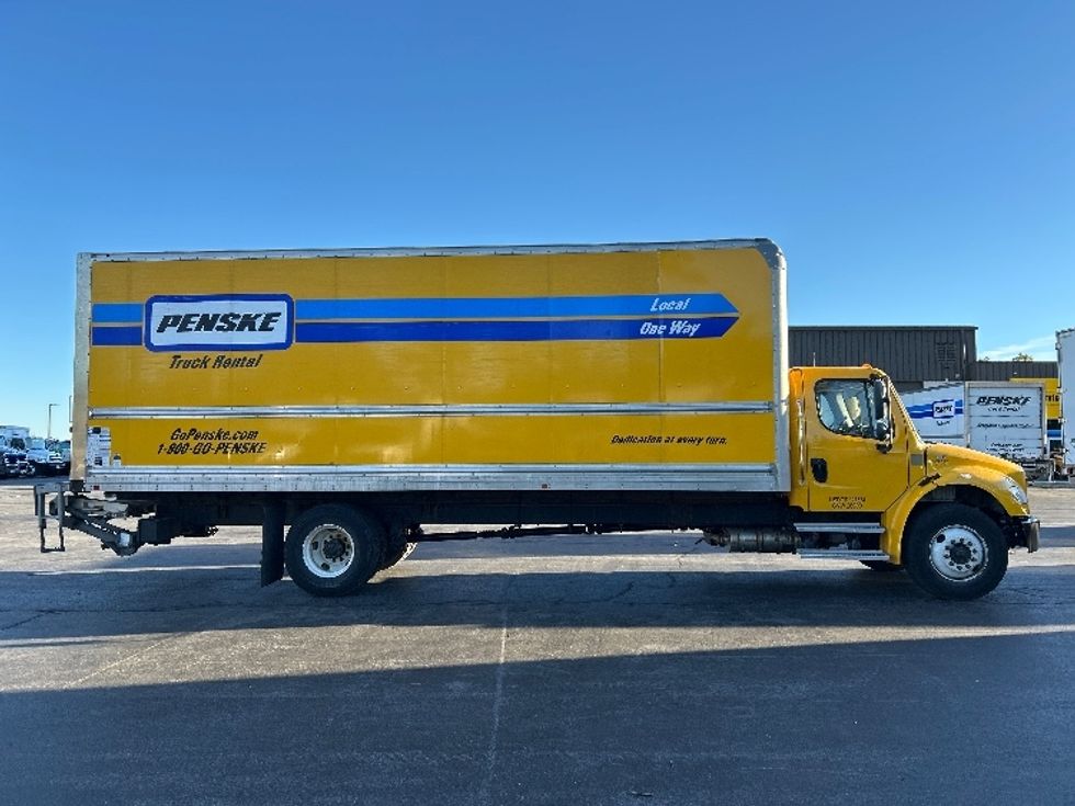 Medium Duty Box Truck-Light and Medium Duty Trucks-Freightliner-2022-M2-Londonderry-NH-205,932\n\t\tmiles-$ 49,750 - Image 15
