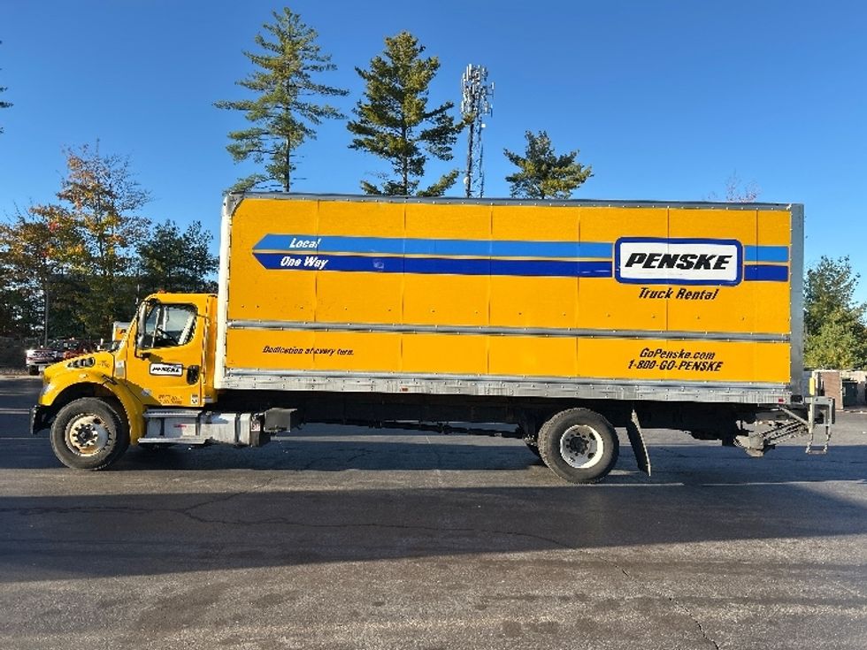 Medium Duty Box Truck-Light and Medium Duty Trucks-Freightliner-2022-M2-Londonderry-NH-205,932\n\t\tmiles-$ 49,750 - Image 4