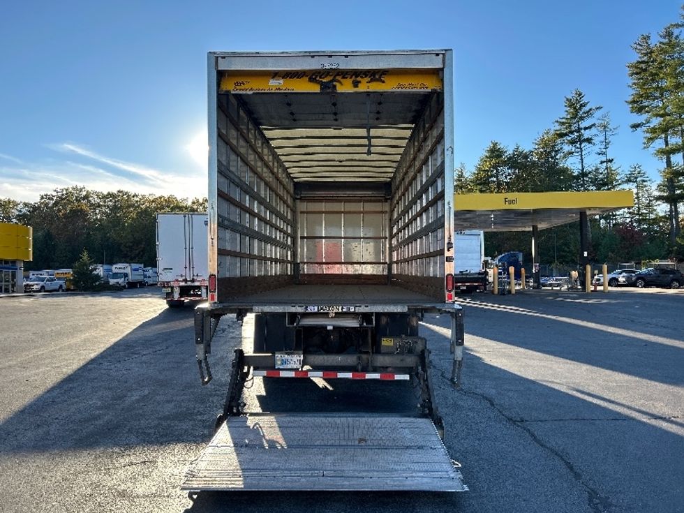 Medium Duty Box Truck-Light and Medium Duty Trucks-Freightliner-2022-M2-Londonderry-NH-205,932\n\t\tmiles-$ 49,750 - Image 9